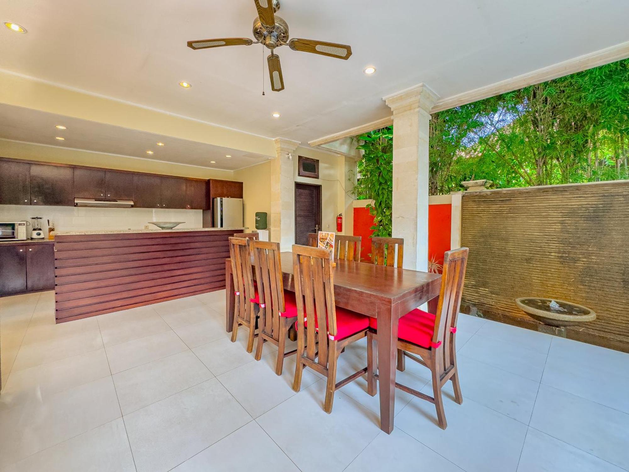 Villa Bugis Abimanyu Seminyak Room photo